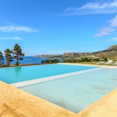 بيت للعطل Cala Azzurra