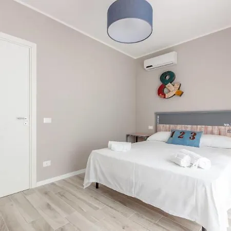 Cala Azzurra بيت للعطل