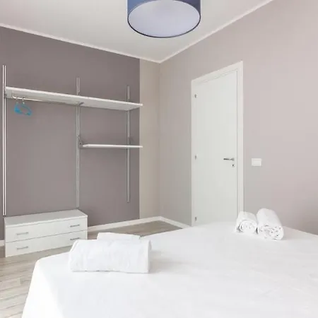 Cala Azzurra بيت للعطل