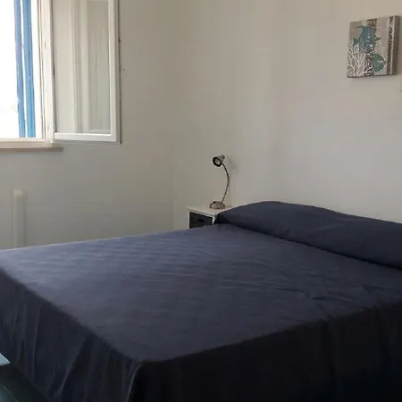 Cala Azzurra بيت للعطل