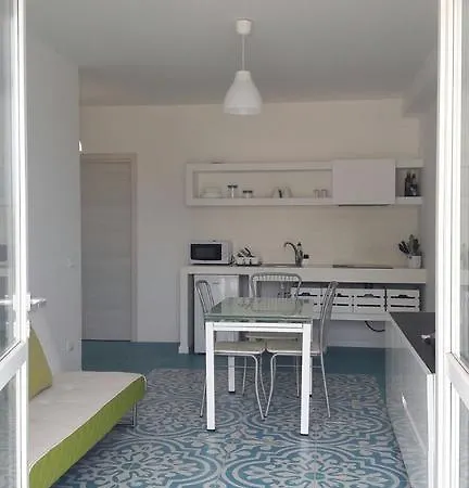 Cala Azzurra بيت للعطل