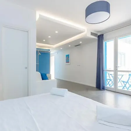 Holiday home Cala Azzurra